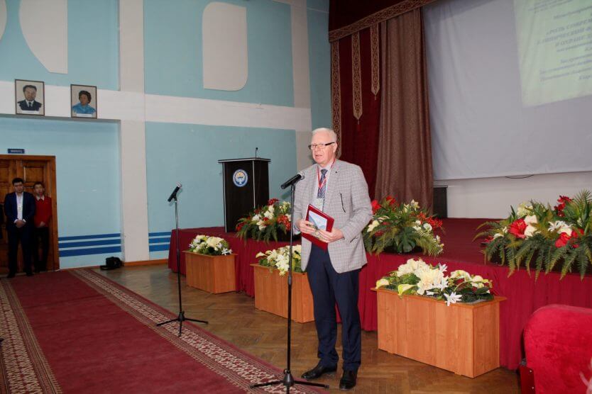 Д.м.н., профессор, академик РАН Спасов А.А.(Волгоград) «Есть ли альтернативные пути создания инновационных лекарственных средств?»