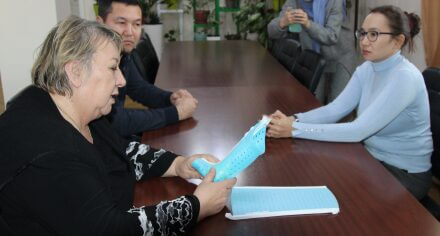 Профессор А.Орешковдун КММАга иш сапары