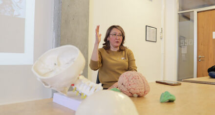 Доцент КГМА прочитала лекцию студентам АУЦА