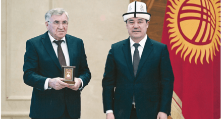 Заведующий кафедрой КГМА Р.Тухватшин удостоен Правительственной награды