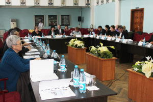 В КГМА состоялся Круглый стол по децентрализации последипломного медицинского образования