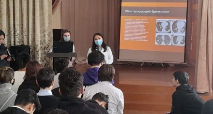 Ординаторы КГМА прочитали лекции школьникам