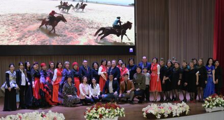 Женская половина коллектива КГМА организовала праздничный концерт ко Дню защитника Отечества...