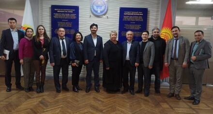 КММАда Ала Эл аралык Ала Тоо университетинин өкүлдөрү менен жолугушуу болуп өттү