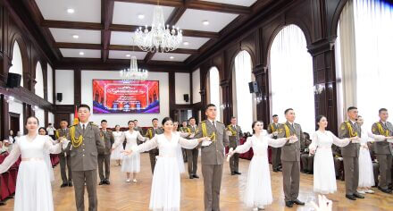 В КГМА прошел Курсантский бал