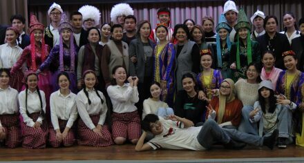 Медакадемияда эне тил күнүнө карата иш-чара болуп өттү