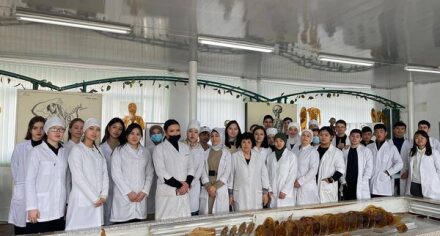 Исито студенттери КММАга барышты