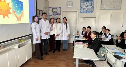 Студенты КГМА провели санитарно-просветительную работу среди школьников в УВК-гимназии 69