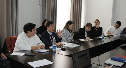 Круглый стол на тему "Сотрудничество и коллаборация в области науки между КГМА и университетом Тейкё (Япония)"