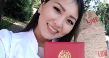 Ординатор КГМА  спасла жизнь бишкекчанке