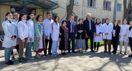 Студентам КГМА факультета МПД  вручили именную стипендию  профессора М.Эсенамановой