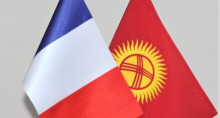 КММАнын ректору франциялык медициналык тейлөө компаниясынын өкүлдөрү менен жолугушту