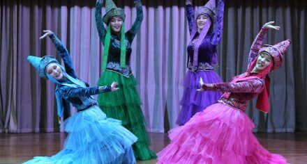 Медакадемияда эне тил күнүнө карата иш-чара болуп өттү