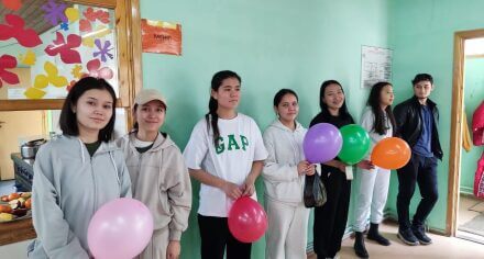 Студенты под руководством преподавателей КГМА посетили “Центра для детей “Акниет”