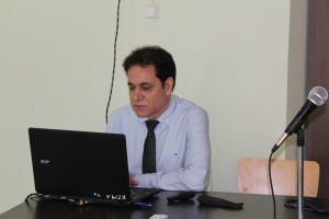 Лектор  из Индии читает лекции для клинических ординаторов КГМА