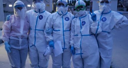 Ординаторы КГМА работают на передовой борьбы с COVID-19