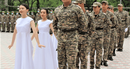 Курсанты КГМА приняли военную присягу