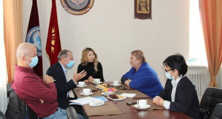 Ректор КГМА встретилась с представителями проекта «Реформирования медицинского образования в КР»