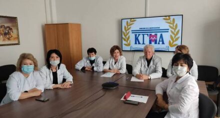 В КГМА прочитаны очередные гостевые лекции преподавателей ЗКМУ по химии