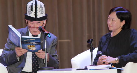 Академик Миталип Мамытов КММАнын студенттери менен жолугушту