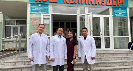 Кафедра офтальмологии КГМА провели профилактический осмотр преподавателей и учащихся средней школы №68