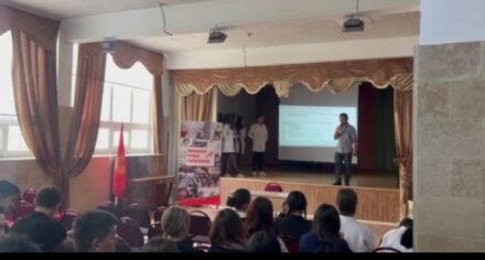 Студенты КГМА прочитали лекцию школьникам по инфекциям передающимся половым путем