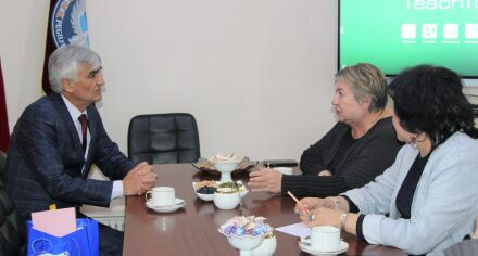 Ректор КГМА встретилась с профессором из Ташкентского института усовершенствования врачей