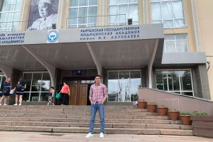 A student from Russia is doing an internship at KSMA