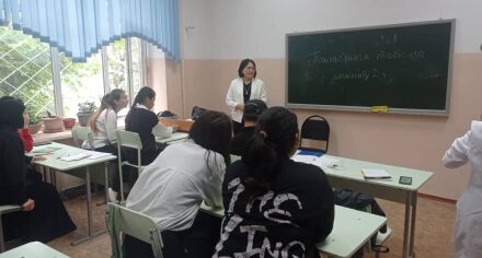 И. К. Ахунбаев атындагы КММАнын алдындагы медициналык орто окуу жайынын профессионалдык багыттоо иши