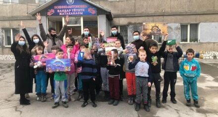 Студенты совместно с сотрудниками КГМА посетили дом престарелых и детский дом-интернат