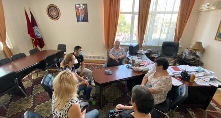 Команда "Гербалайф" передала в госпиталь КГМА кислородные концентраторы и пульсоксиметры