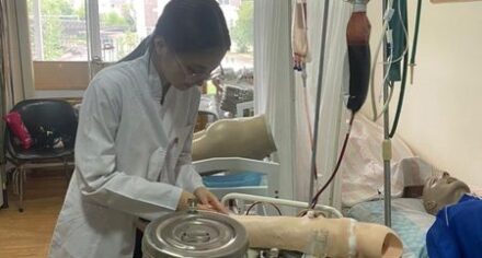 Студентка из Университета Венгрии проходит практику в КГМА