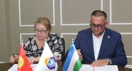 КММА Фергана шаарынын Эл аралык медициналык университети менен кызматташуу боюнча меморандумга кол койду