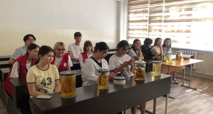 Во всемирный день  мозга состоялась образовательная лекция студентов  СНК «Патолог» совместно с Международным движением  Красного Полумесяца Кыргызстана