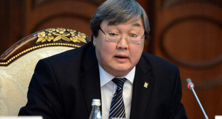 Поздравление Курманова Зайнидина - директора Дипломатической академии МИД КР