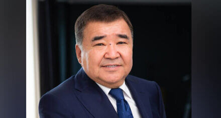 Поздравление от Салымбекова Аскара Мааткабыловича, бывшего преподавателя КГМИ, общественного деятеля, бизнесмена и мецената