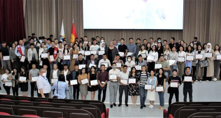 В КГМА награждены лица, принимавшие участие в борьбе с КОВИД-19