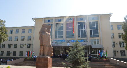 И.К.Ахунбаев атындагы КММАнын медициналык айымдар иши кафедрасы Мамлекеттик тил куну менен куттуктайт