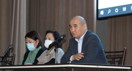 В КГМА прошла встреча декана факультета лечебного дела №1 с первокурсниками