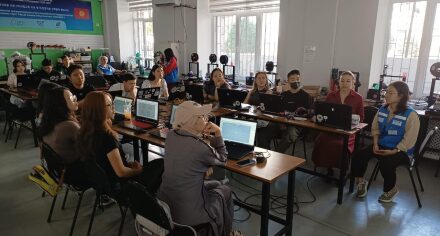 Студенты КГМА проходят обучение по протезированию