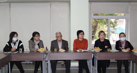 КММАда «Аруу дүйнөм тилим менен чагылат” аттуу чыгармачылык кече болуп өттү