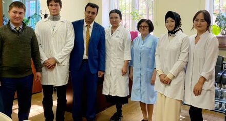 Сотрудники КГМА совместно со студентами организовали семинар для учащихся лицея