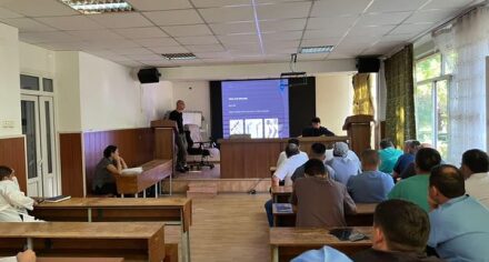 В клинической больнице скорой медицинской помощи состоялась открытая лекция доктора из Германии,  к.м.н Мартина Цеппы на тему «Эндопротезирование крупных суставов»