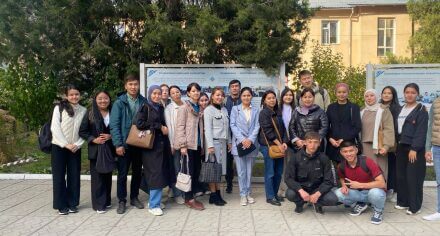 Студенты Медакадемии посетили дом престарелых