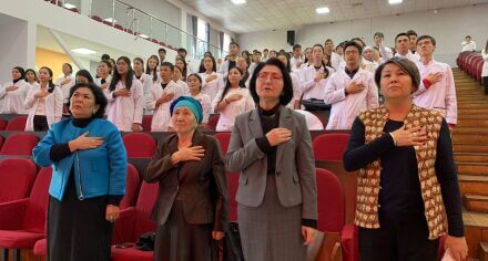 КММАда «Оюнар кылым карыткан, отунар өчпөйт тарыхтан” атту кече өткөрүлдү