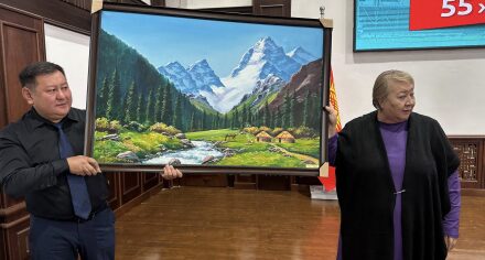 КММАда 1955-жылкы бүтүрүүчүлөрдүн жолугушуусу өттү