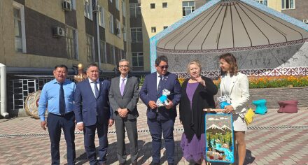 Кыргызской государственной медицинской академии имени И. Ахунбаева состоялась встреча с делегацией из Венгрии.