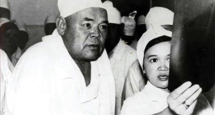 История в фотографиях. Иса Коноевич Ахунбаев