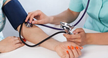 Сотрудники кафедры КГМА провели исследование по измерению артериального давления