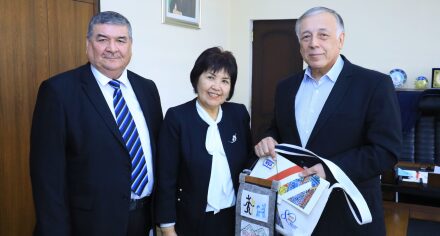 Заведующая кафедрой КГМА провела практические занятия в Андижанском государственном медицинском институте